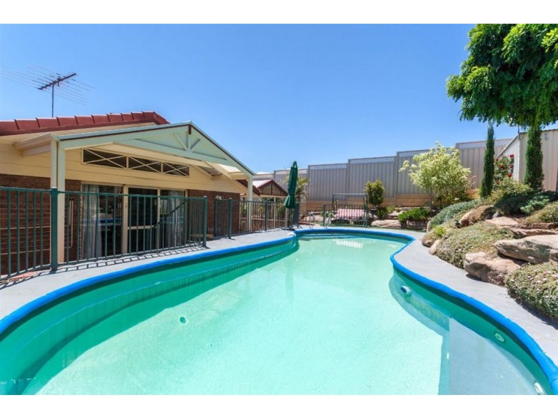 13 Brooklyn Chase, Greenwith SA 5125