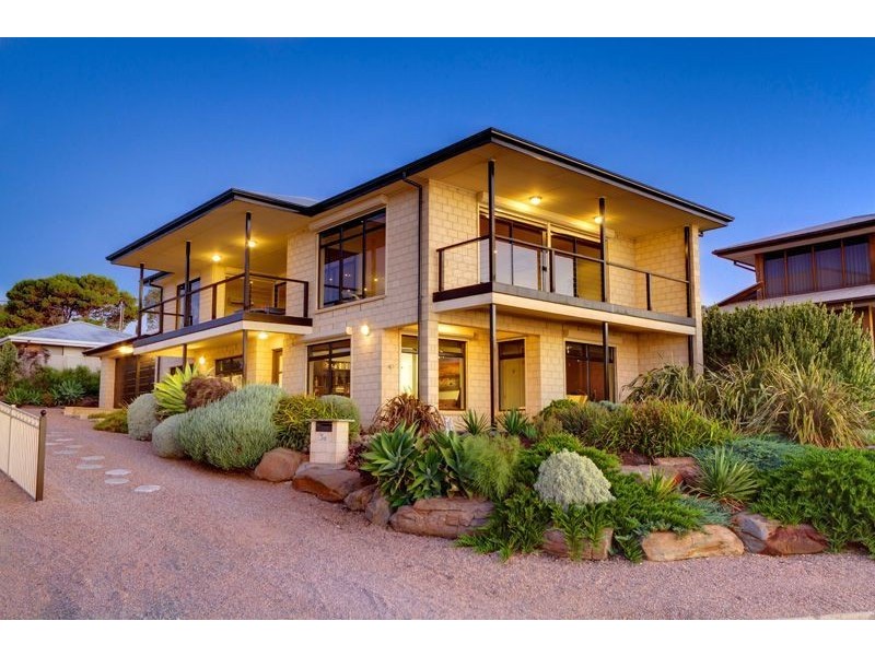 3a Clifftop Crescent, Hallett Cove SA 5158