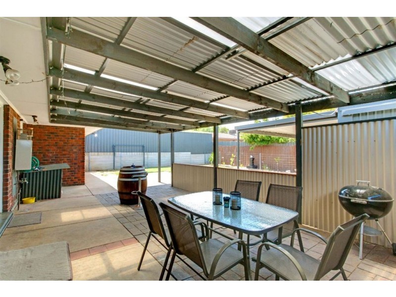 9 Cassia Street, Surrey Downs SA 5126