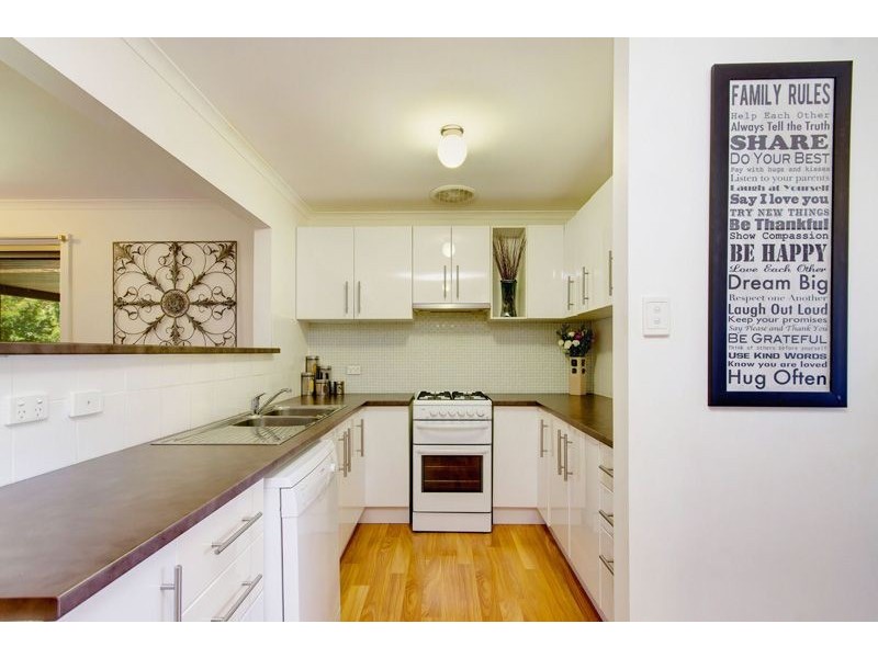 33 Swallow Crescent, Parafield Gardens SA 5107