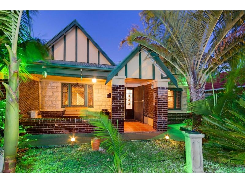 37 Farnham Road, Keswick SA 5035