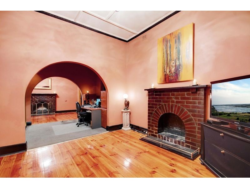 37 Farnham Road, Keswick SA 5035