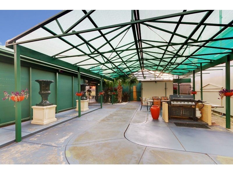 37 Farnham Road, Keswick SA 5035