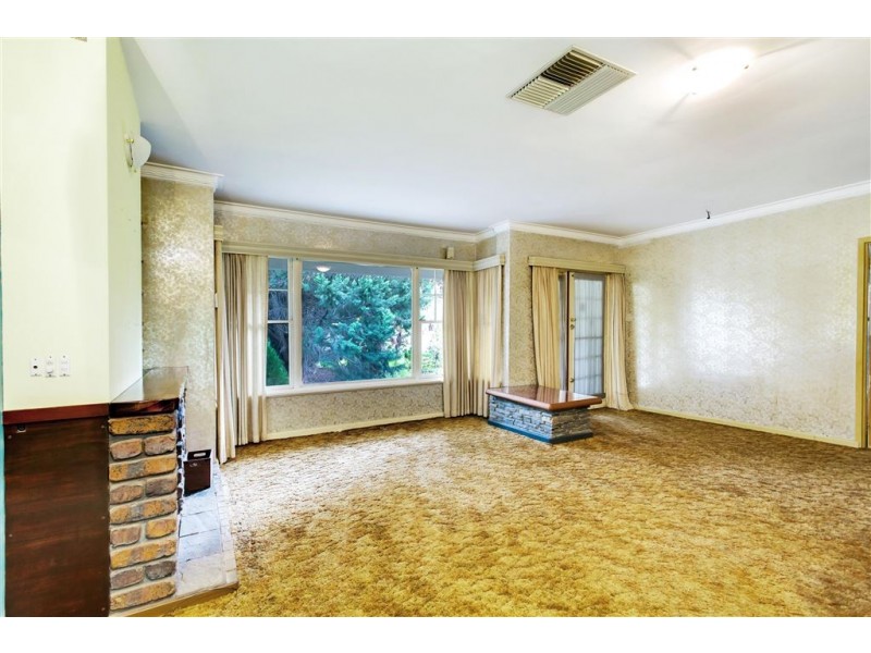 15 Steventon Drive, Banksia Park SA 5091