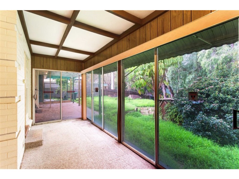 15 Steventon Drive, Banksia Park SA 5091