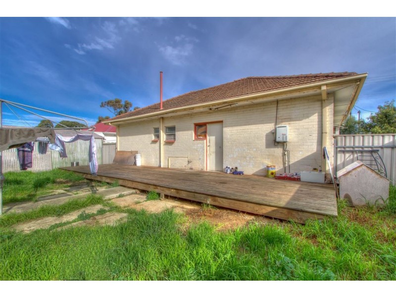 4 Banks Street, Salisbury SA 5108