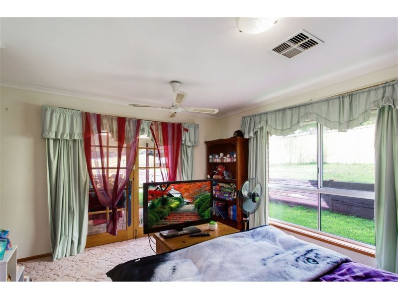 92 Highfield Drive, Hillbank SA 5112