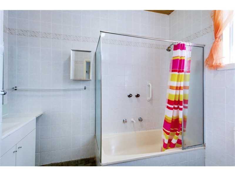 4 Wingate Street, Greenacres SA 5086