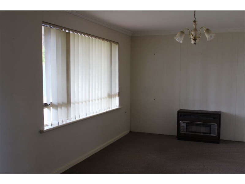27 Bindi Street, Para Hills SA 5096