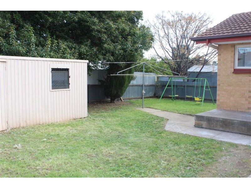 27 Bindi Street, Para Hills SA 5096