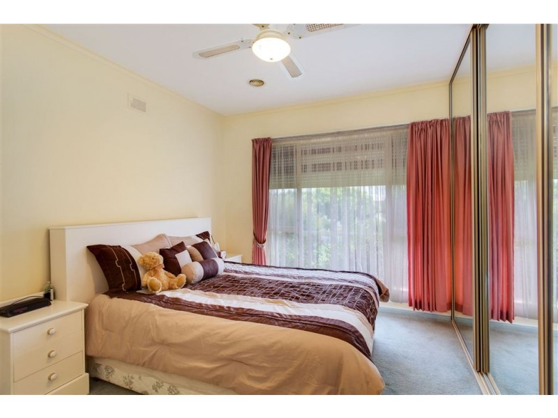 13 Sunnyview Crescent, Ridgehaven SA 5097