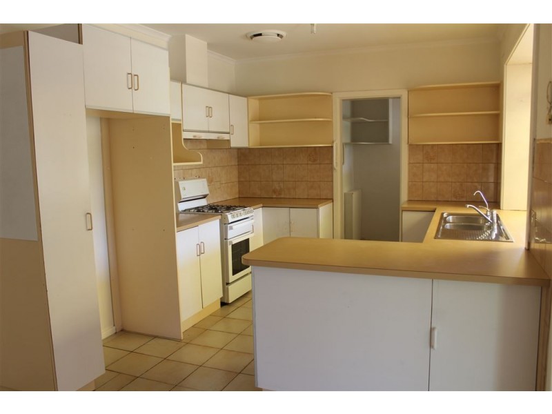 10 Lema Avenue, Fairview Park SA 5126