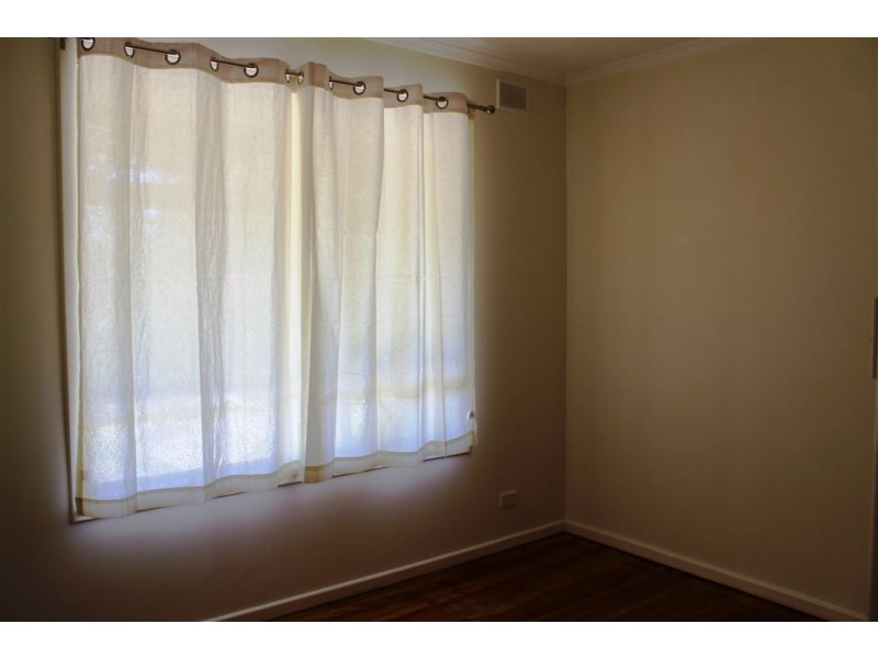 10 Lema Avenue, Fairview Park SA 5126