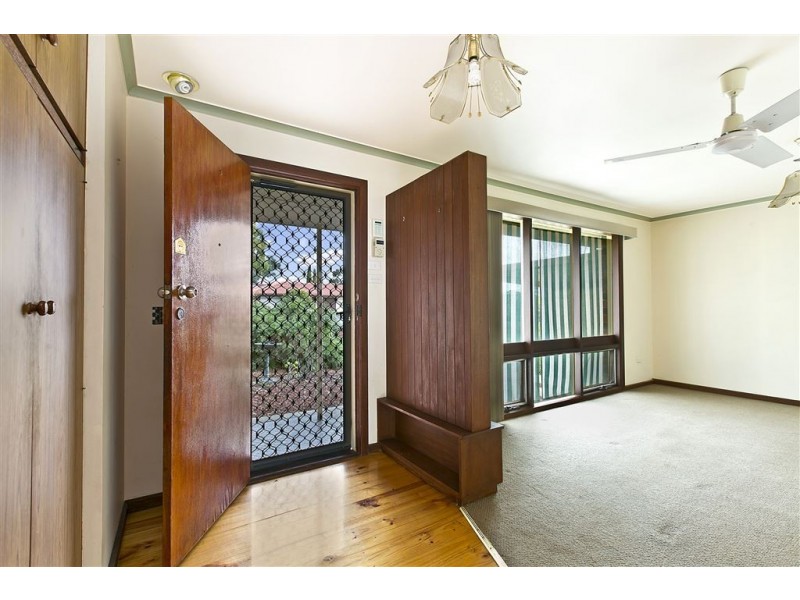 4 Dillon Street, Redwood Park SA 5097