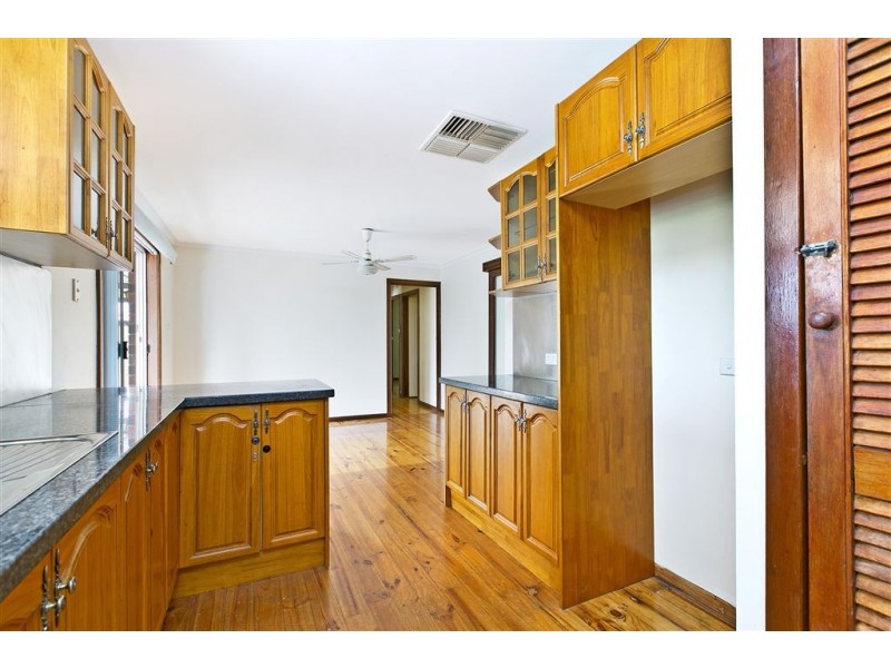 4 Dillon Street, Redwood Park SA 5097