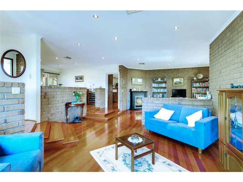 52 Thornton Drive, Greenwith SA 5125