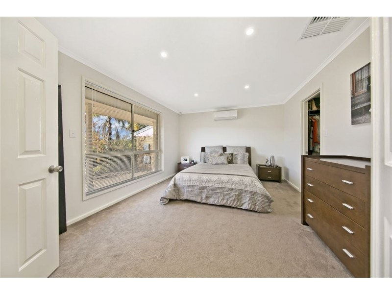 16 Taranaki Court, Greenwith SA 5125