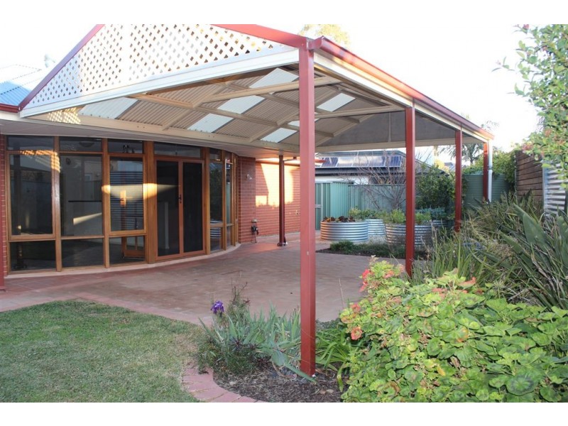 8 The Mews, Mawson Lakes SA 5095