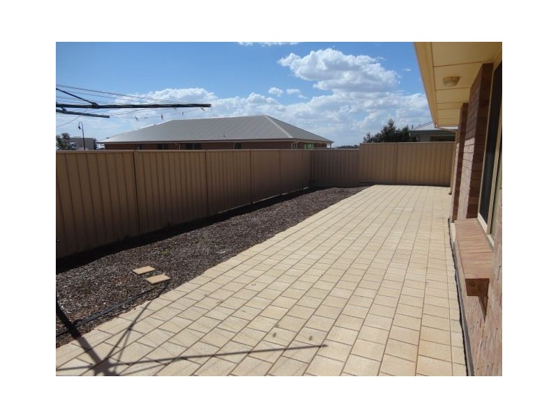 27 Faulding Avenue, Munno Para West SA 5115