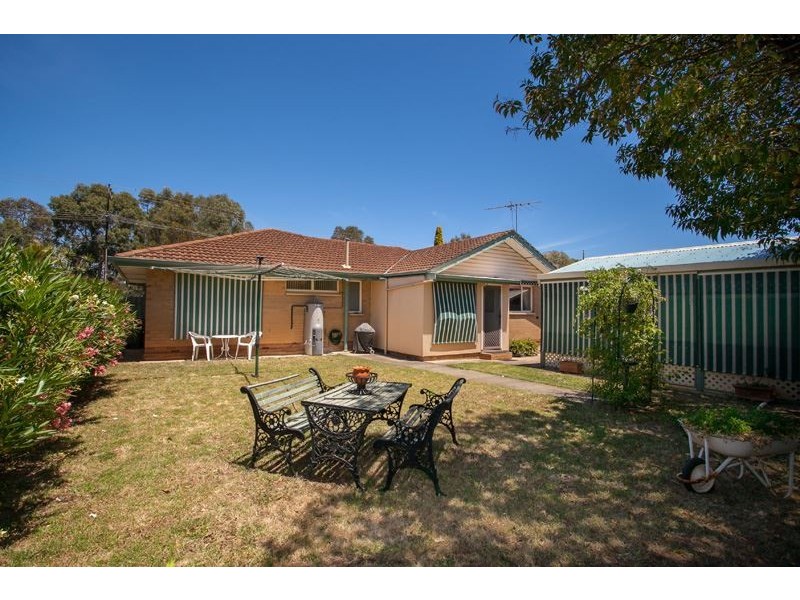 100 Ayfield Road, Para Hills West SA 5096