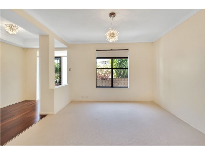 15 Glanville Crescent, Gulfview Heights SA 5096