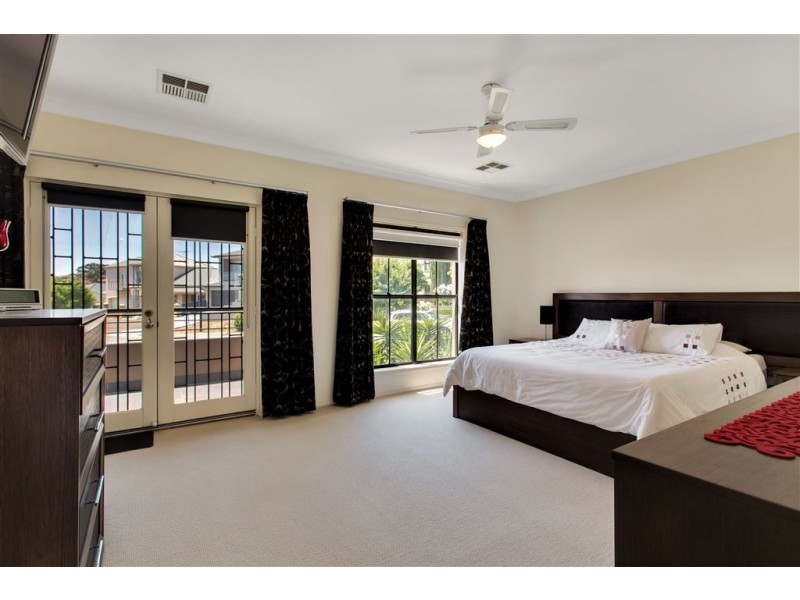 15 Glanville Crescent, Gulfview Heights SA 5096