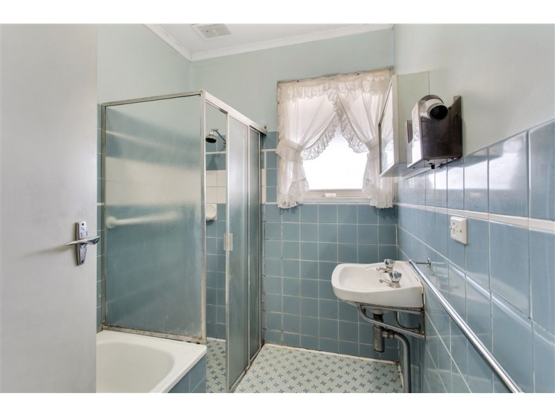 9 Nioka Road, Dernancourt SA 5075