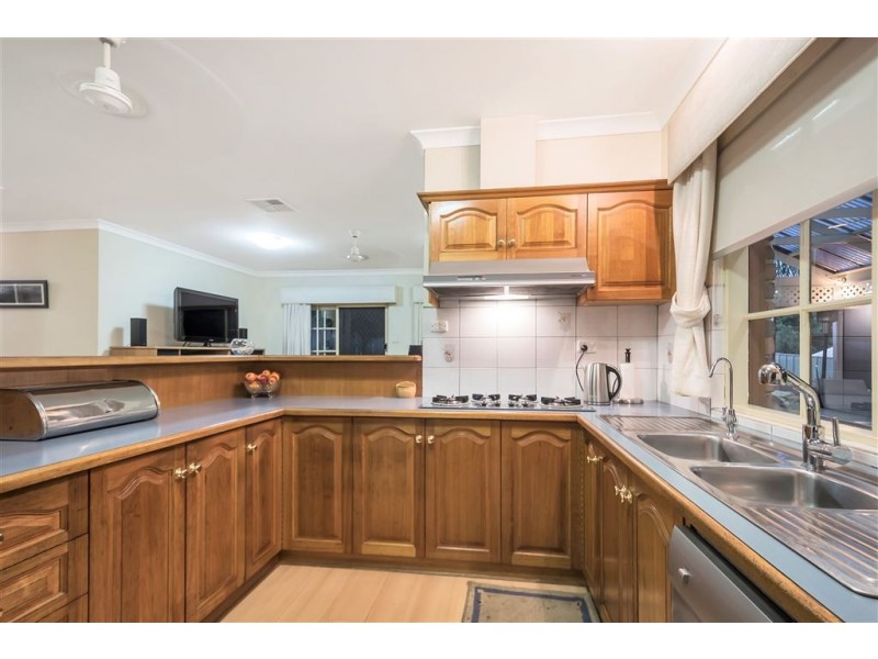 16 Austin Place, Wynn Vale SA 5127