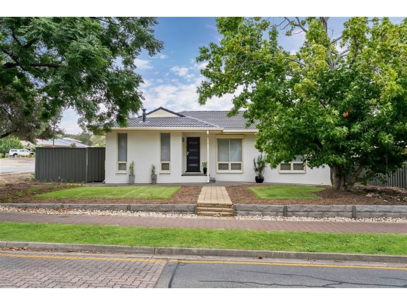 2 Carnarvon Avenue, Redwood Park SA 5097