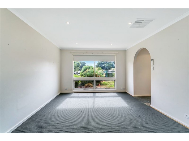 14 Anona Way, Fairview Park SA 5126