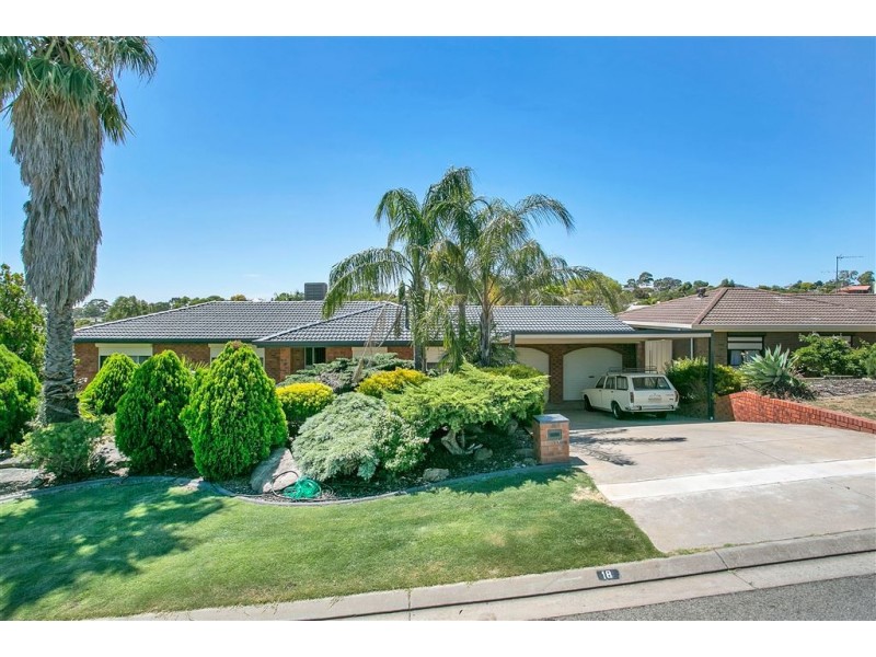 18 Glenarbon Court, Para Hills SA 5096