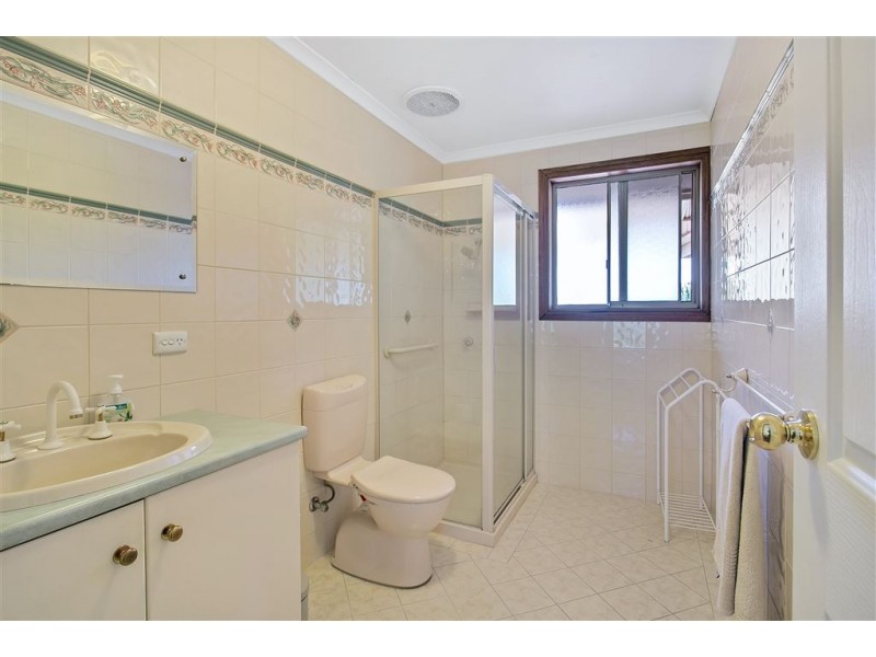 18 Glenarbon Court, Para Hills SA 5096