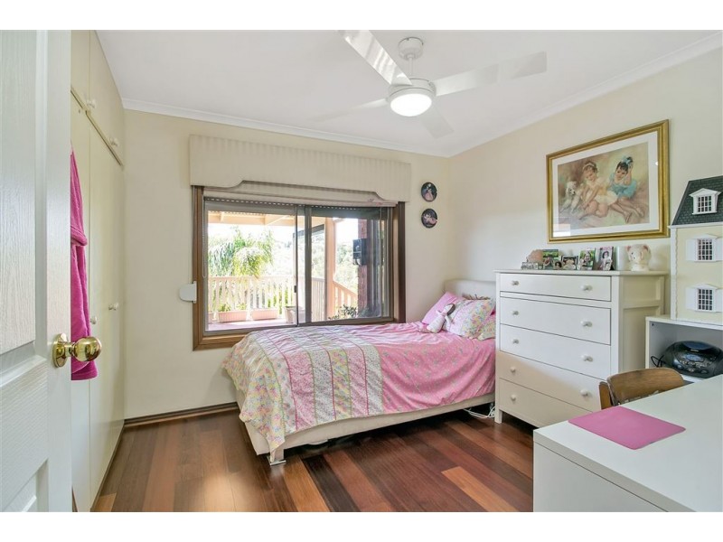 18 Glenarbon Court, Para Hills SA 5096