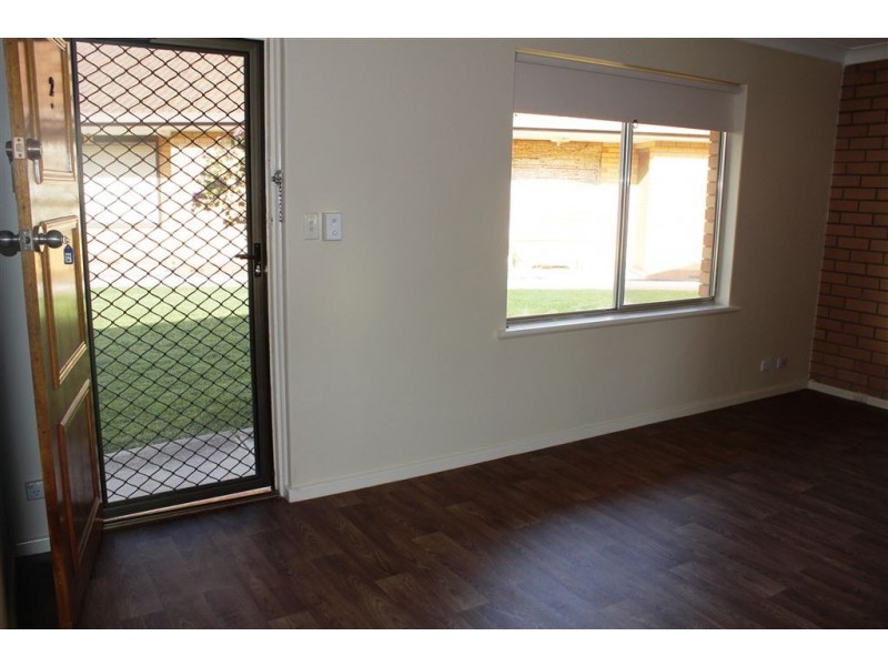 2/6b Spenfeld Court, Valley View SA 5093