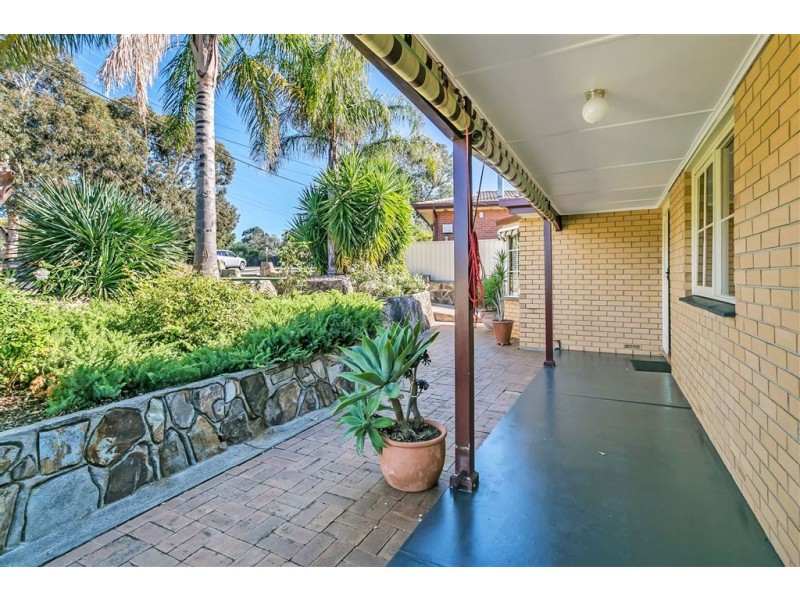 25 Sunhaven Road, Redwood Park SA 5097