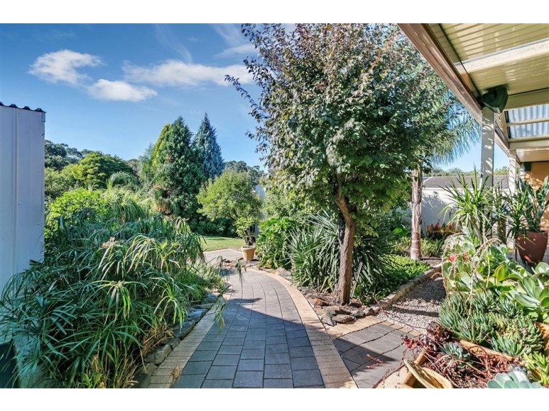 25 Sunhaven Road, Redwood Park SA 5097