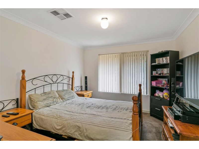 4 Opey Court, Para Vista SA 5093