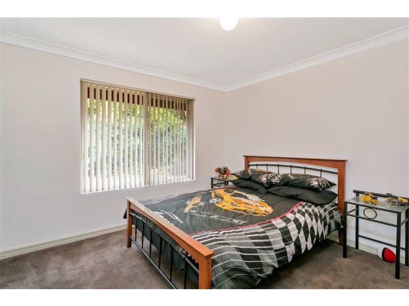 4 Opey Court, Para Vista SA 5093