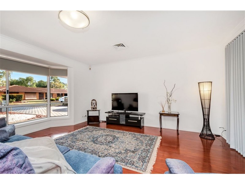 15 SouthWark Avenue, Salisbury Heights SA 5109