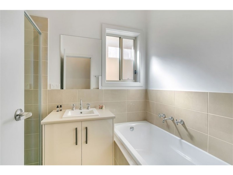 2A Mannum Street, Vista SA 5091