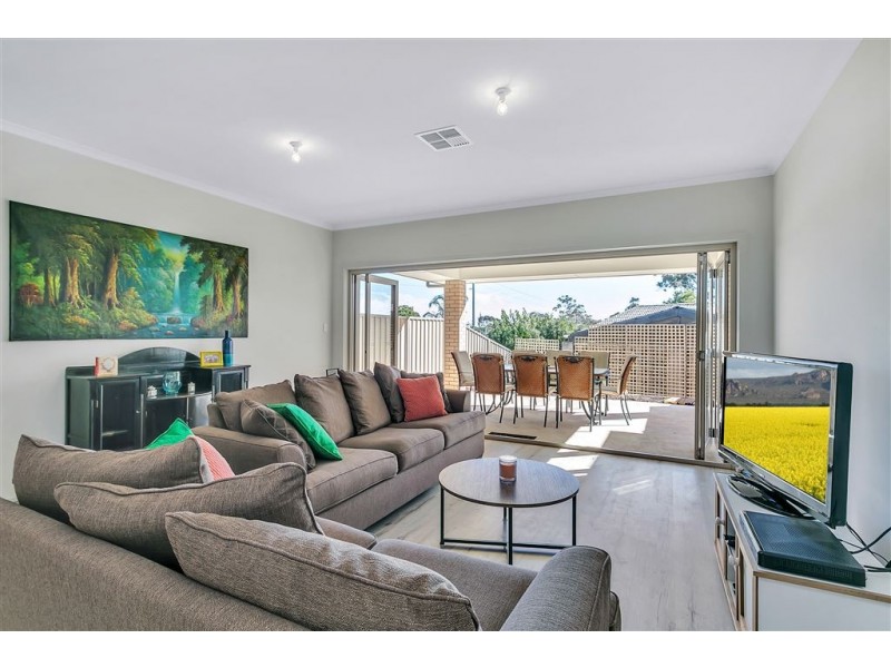 2A Mannum Street, Vista SA 5091