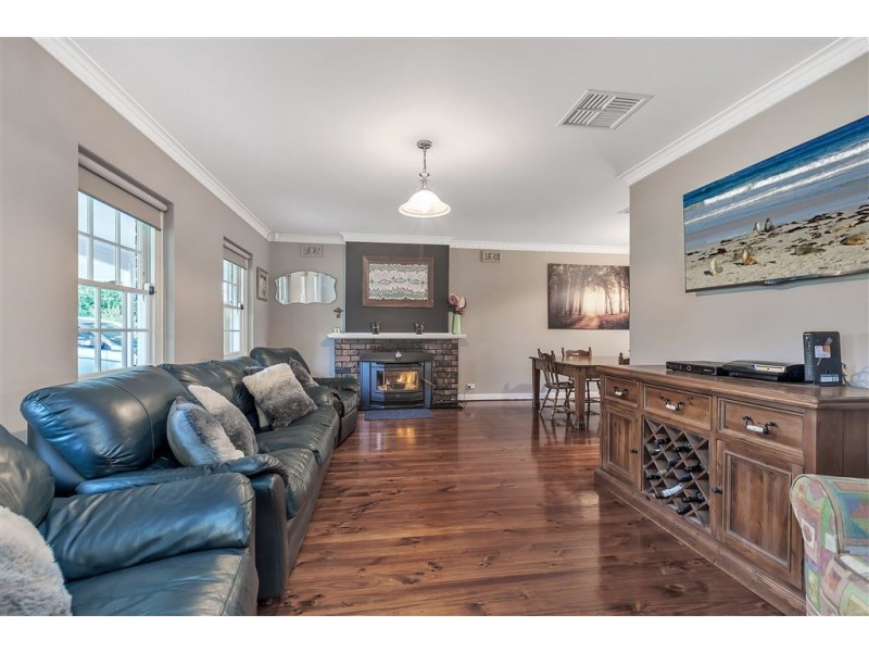 6 Madeira Avenue, Hope Valley SA 5090