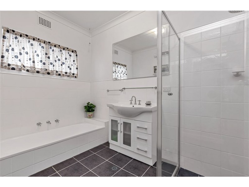 6 Madeira Avenue, Hope Valley SA 5090