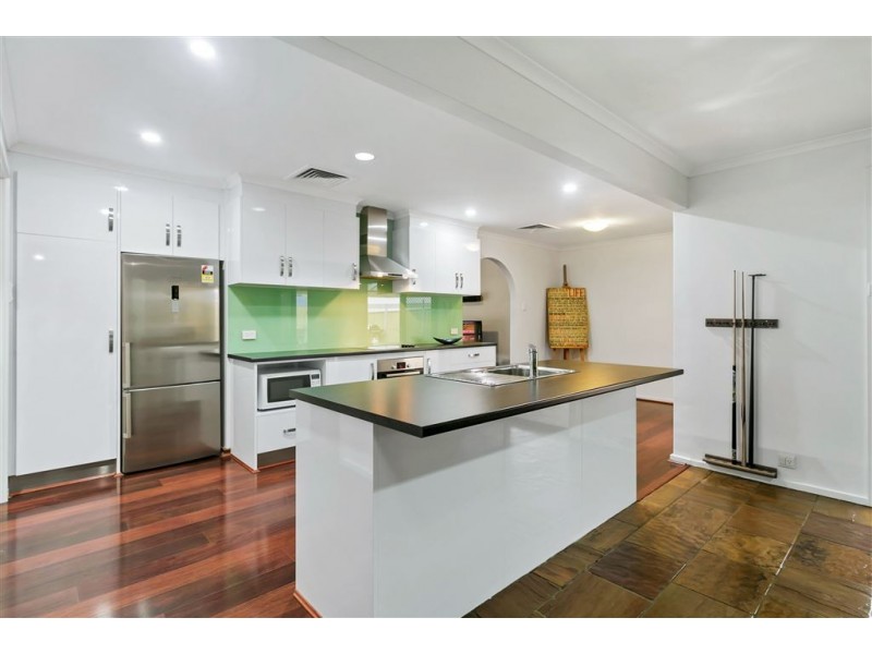 11 Marieberg Avenue, Modbury Heights SA 5092