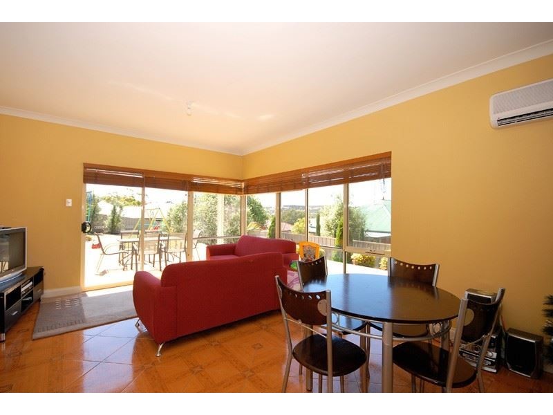2 Poplar Close, Greenwith SA 5125