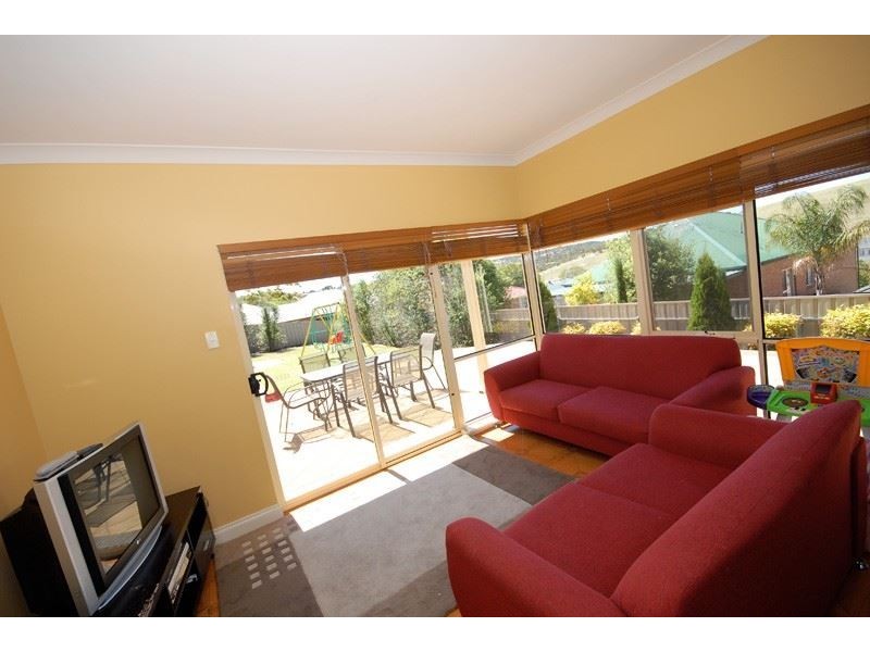 2 Poplar Close, Greenwith SA 5125