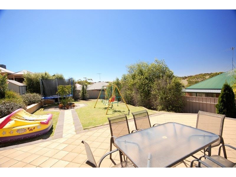 2 Poplar Close, Greenwith SA 5125