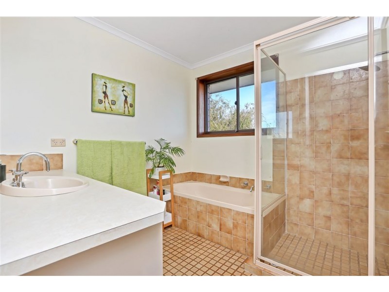 15 Chisholm Court, Golden Grove SA 5125