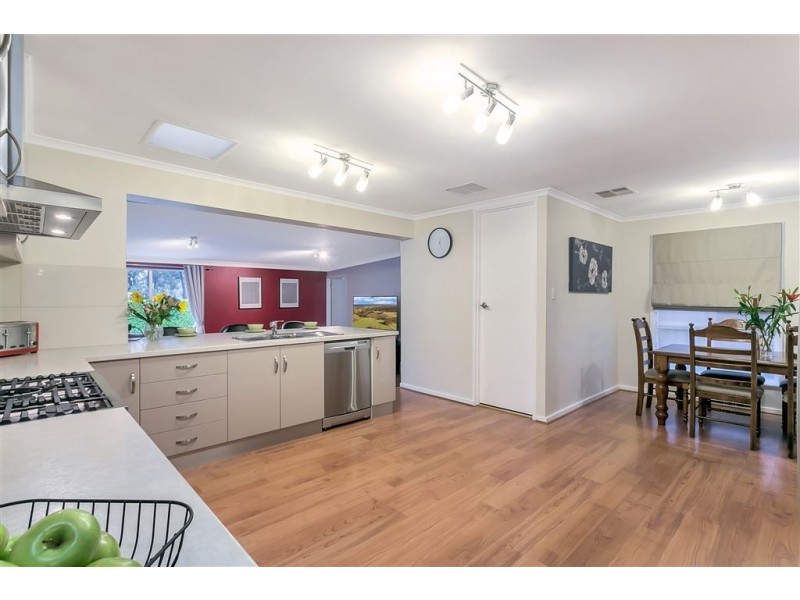 40 wongabeena drive, Surrey Downs SA 5126