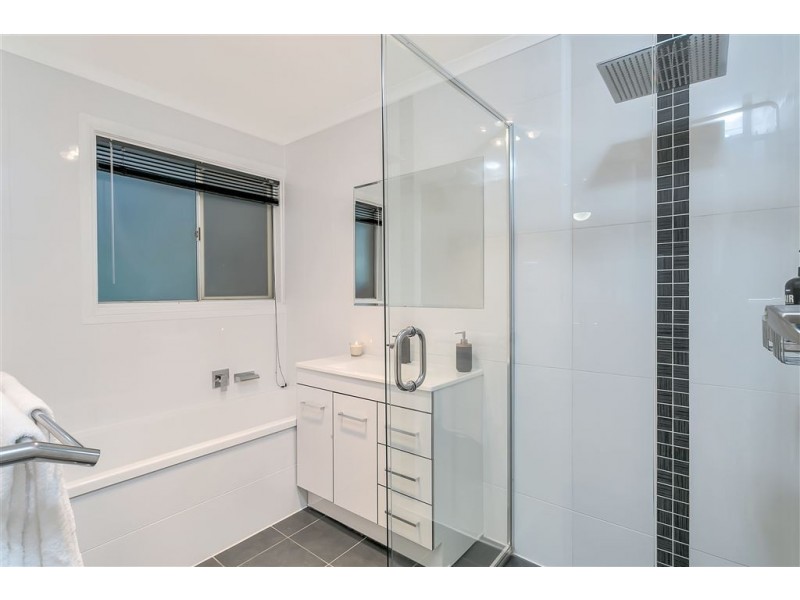 40 wongabeena drive, Surrey Downs SA 5126